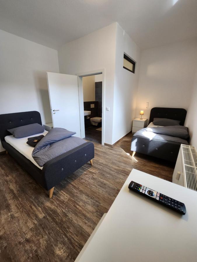 Апартаменты Monteurzimmer In Bielefeld - Mitte Экстерьер фото